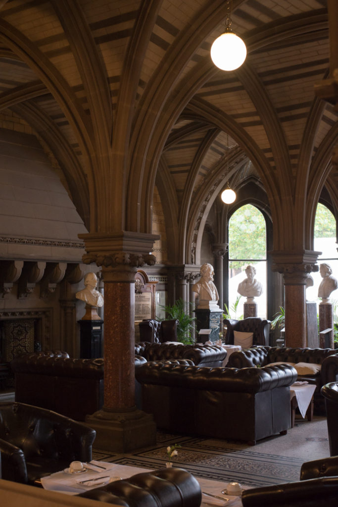 Manchester Town Hall Isn't Just A Town Hall... - Road Trips Around The ...